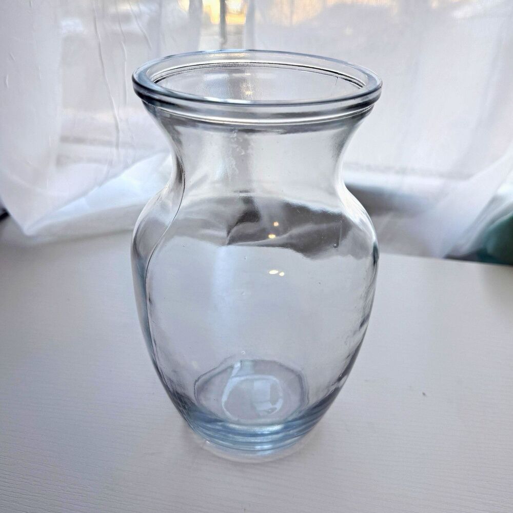 Clear Glass Urn-Shaped Flower Vase Decorative Freestanding 8 in Tall 4 in, J9